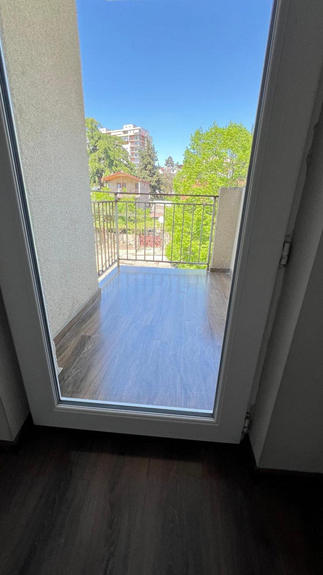 ホテル Garden House ティビリシ エクステリア 写真